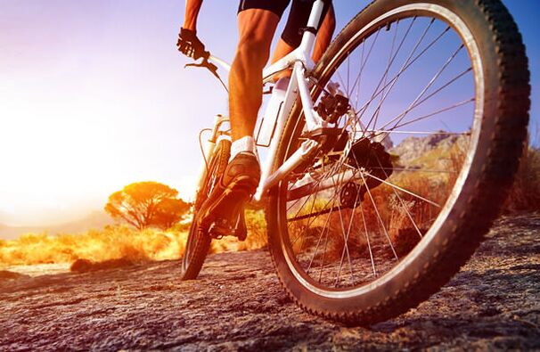 Montar una bicicleta