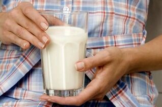 Una niña adelgaza con kéfir.